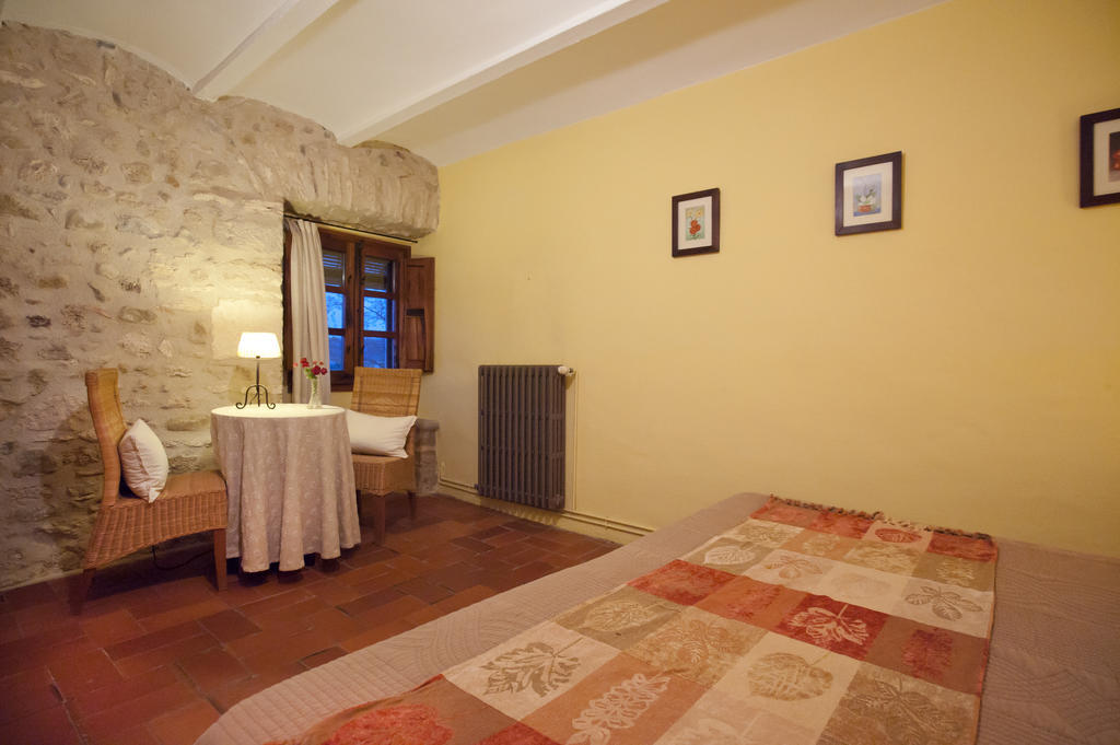 Mil Estrelles Villa Cornella de Terri Room photo